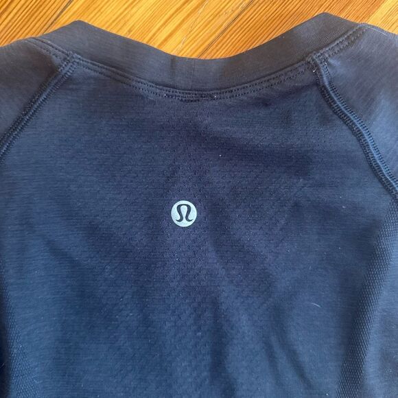 Lululemon Swiftly Tech Long Sleeve 2.0 in Black Size 6 - Picture 5 of 8